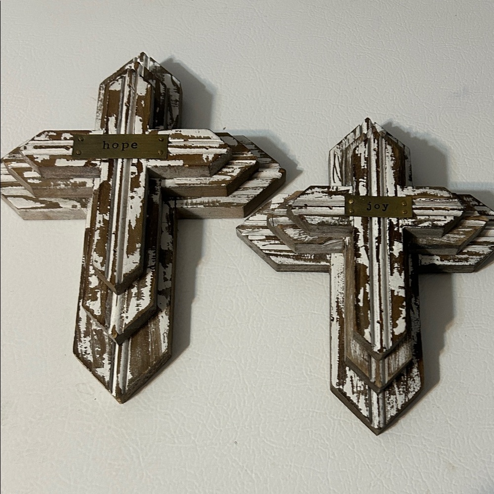 Mud Pie Rustic Brown and White Cross Plaques
